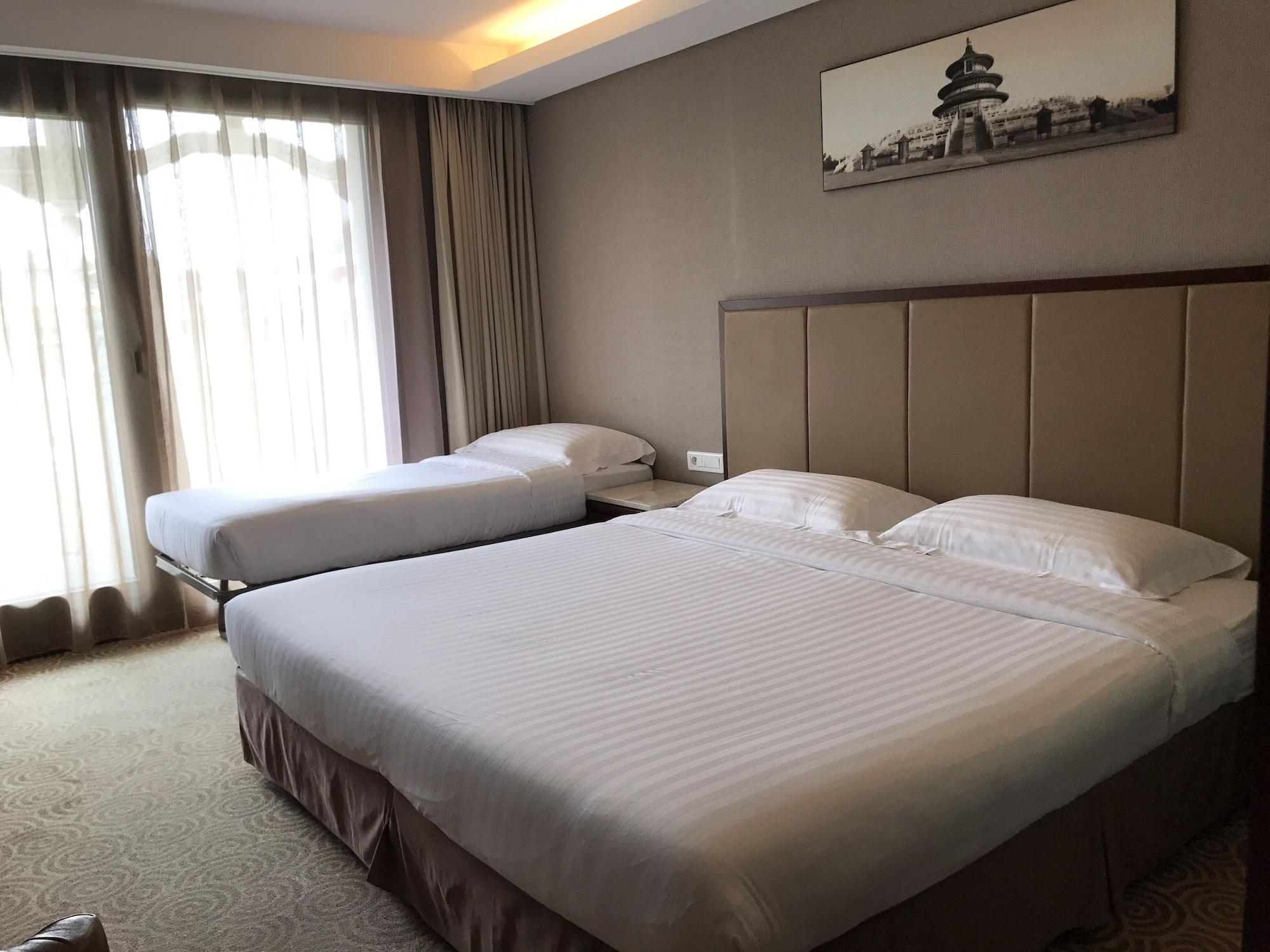 Hotel Huatian Chinagora Alfortville Exterior photo