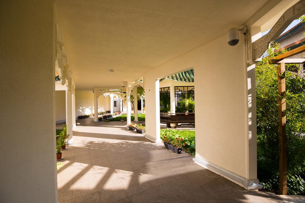 Hotel Huatian Chinagora Alfortville Exterior photo